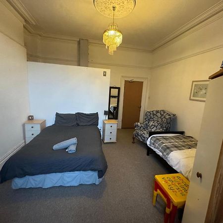Ensuite Double Room, By Swansea University, Sketty, R2 Екстер'єр фото